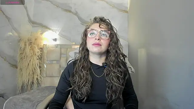  isaabellaa online show from July 10, 1:00 pm