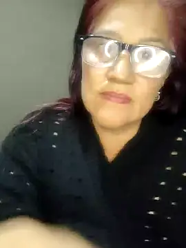 Snapshot of Edged_Hot69 chatting on October 18, 3:31 am Edged Hot69 online show from October 18, 3:31 am