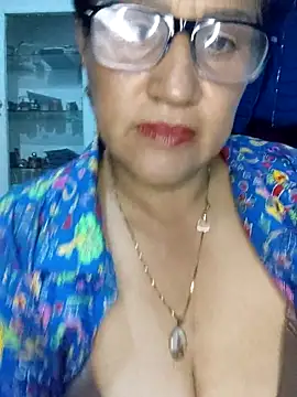 Snapshot of Edged_Hot69 chatting on October 12, 2:25 am Edged Hot69 online show from October 12, 2:25 am