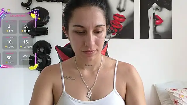 tammyandrade  online show from March 3, 5:08 pm