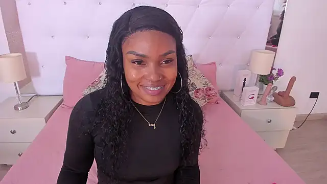 Isla Scott online show from October 12, 11:23 am