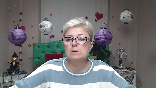 EmiliaGree online show from October 26, 6:20 am