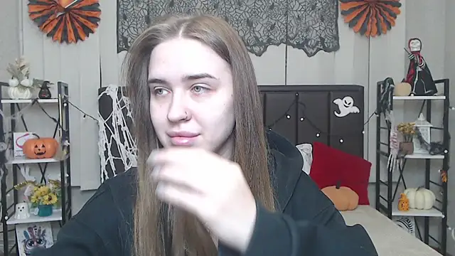 LauraHlot online show from October 28, 6:13 pm