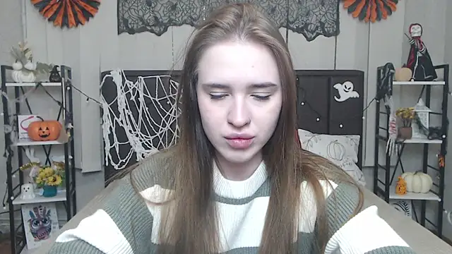 LauraHlot online show from November 7, 6:13 pm