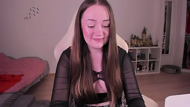 WalkingGirl online show from November 8, 7:41 pm