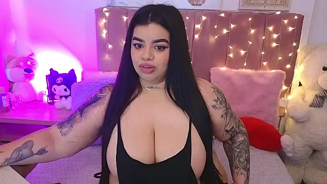 MiahJoness online show from March 16, 10:35 pm