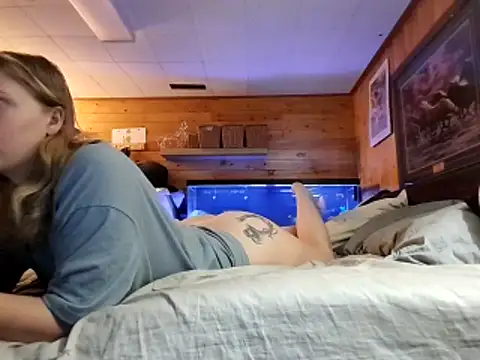 Ryan and Aurora online show from March 11, 9:50 pm