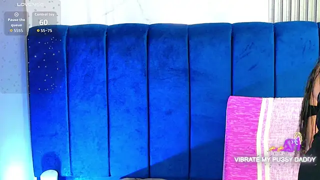 melaniecooperr online show from July 29, 3:39 am