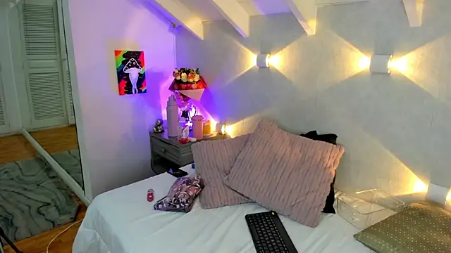 Martina Miiller online show from March 15, 3:47 pm