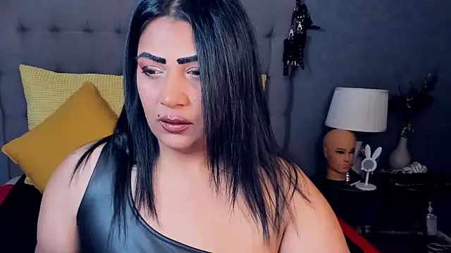 AmyCubes online show from May 1, 5:05 pm
