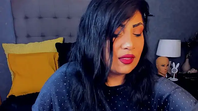 AmyCubes online show from April 30, 5:01 am