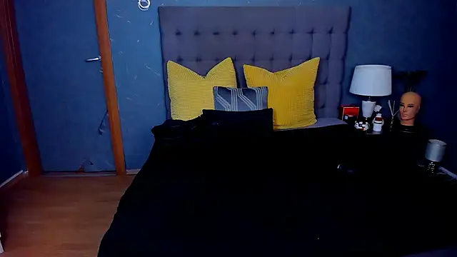 AmyCubes online show from February 7, 10:08 am