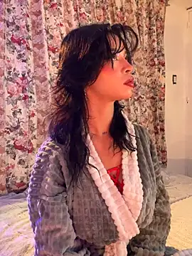 Kitty arts online show from April 19, 8:22 pm