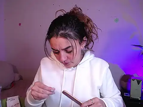 Lu perez online show from December 2, 12:45 am