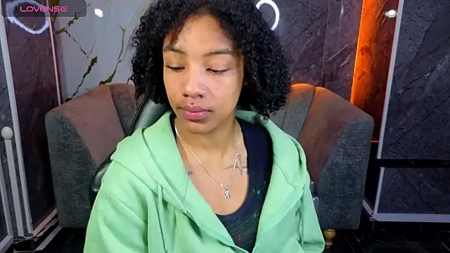 Violeth b online show from November 7, 1:06 pm