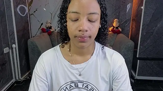 Violeth b online show from June 16, 1:23 pm