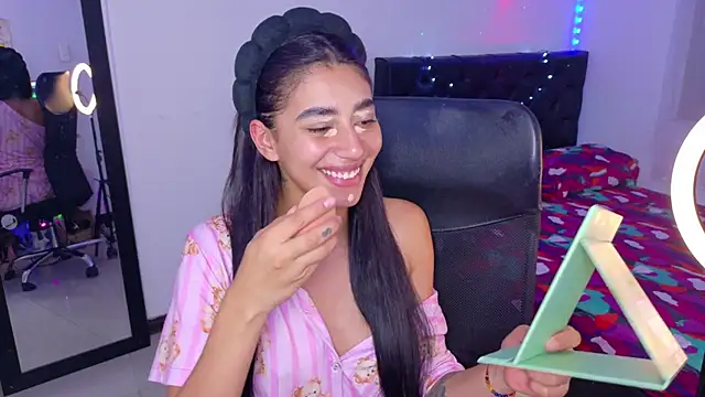 JulietaCheerr online show from December 16, 1:11 am