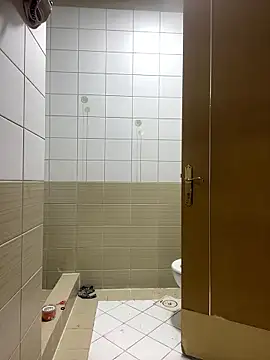 Rahaf80 online show from January 8, 12:25 am