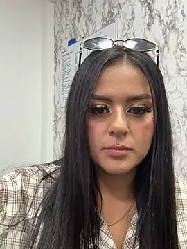 SoffiQueen online show from November 27, 6:55 pm