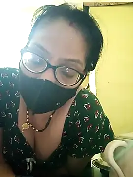 heenage online show from May 11, 2:56 pm