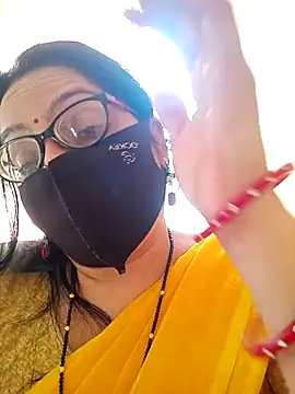 heenage online show from February 9, 9:22 am