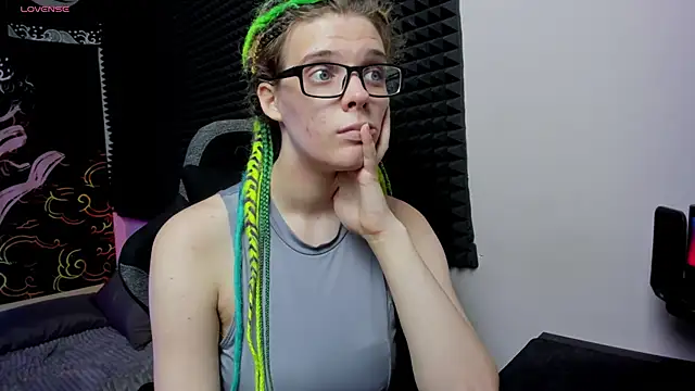 KIKI Krash online show from September 17, 10:46 am