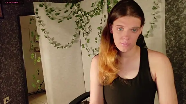 KIKI Krash online show from August 3, 10:32 am