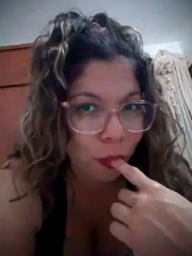 Carliina Soussa online show from February 23, 12:00 am