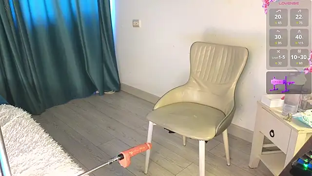 AudreyMell online show from June 12, 6:10 am