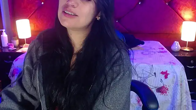 Julietacollins06 online show from April 29, 1:36 pm