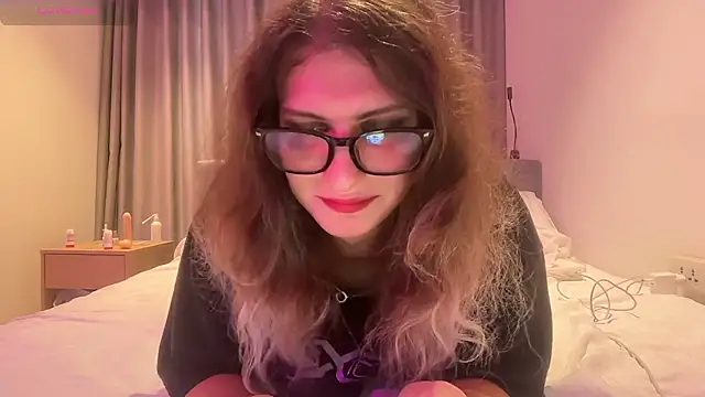 Alice Pinkhead online show from February 26, 6:56 am