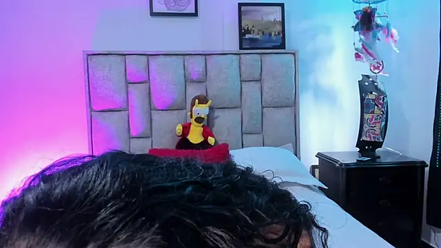 brianaGuzman online show from February 28, 3:22 pm