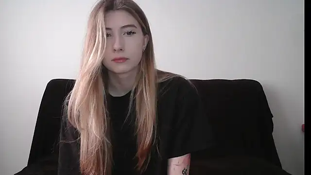 ErikaShyy online show from December 22, 10:29 am