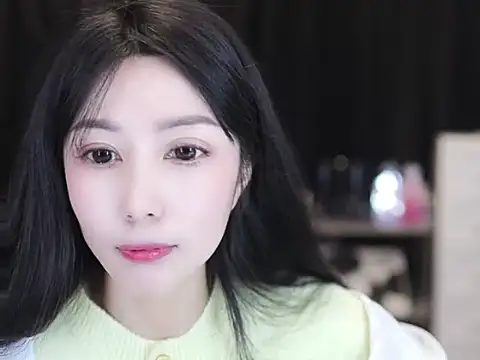 Nuyoah-77 online show from December 16, 2:45 pm