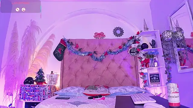 LadyAvalon online show from December 22, 7:17 pm