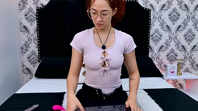 SaaraBrown online show from January 17, 12:23 pm