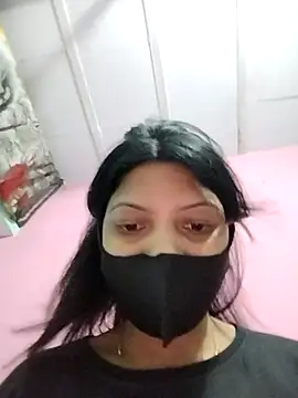 Hotty-Divya online show from April 24, 1:58 pm