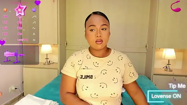 EmilyyStuart online show from February 2, 7:35 pm