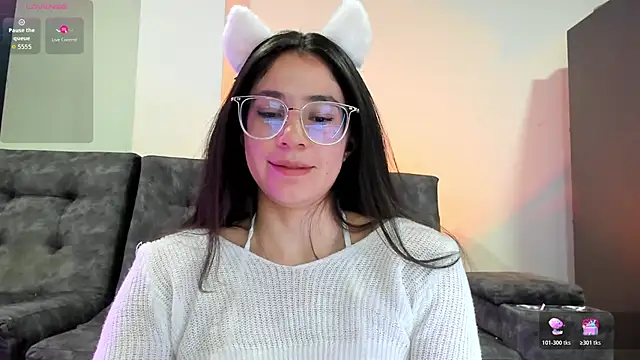 emmadiaz1 online show from February 22, 3:18 am