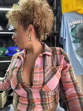 Katti Barrera online show from June 22, 7:00 pm