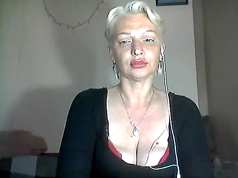 MaryJane441 online show from June 3, 8:25 pm