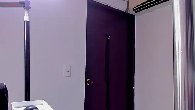 scarlet castro online show from November 11, 5:43 pm