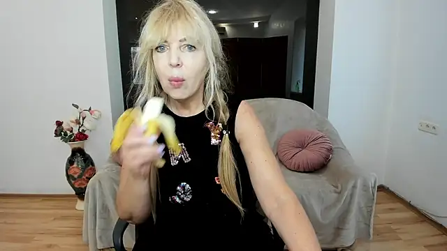 Anna Diax online show from November 15, 1:23 pm