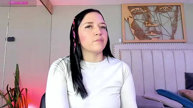  EmilyJireh  online show from March 5, 8:37 pm