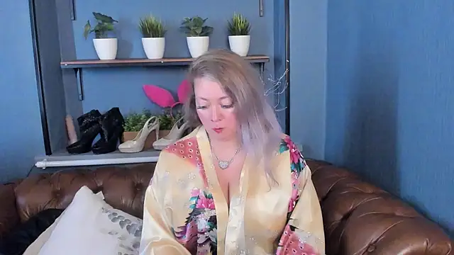 JessicaFoxie online show from June 19, 2:31 pm