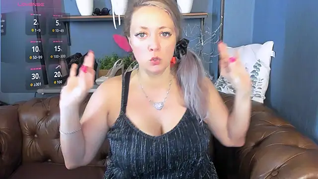 JessicaFoxie online show from June 14, 3:45 pm