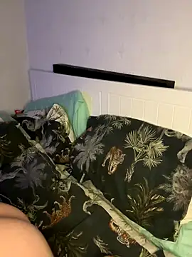 saskiapierce online show from September 17, 7:12 pm