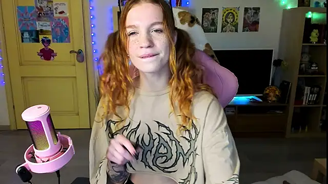 Sunny Elly online show from October 21, 9:02 am