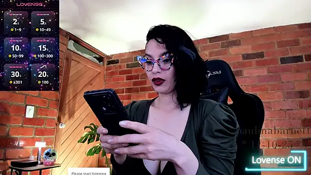 paulinabarnett- online show from October 11, 5:37 pm