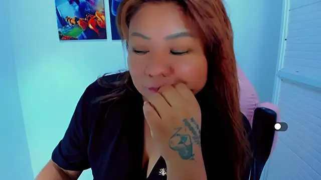 victoria love89 online show from August 4, 1:44 am